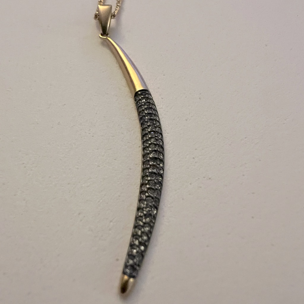 Stella Dot New Moon Crescent Gold Tone Pave Crystal Rhinestone Necklace 18$